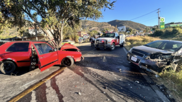 Two injured in head-on collision on Ajijic Libramiento